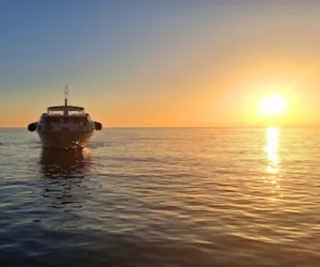 Cinque Terre: Sunset Tour with Aperitif